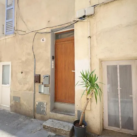 Apartment Entierement Renove Pres Du Port La Ciotat