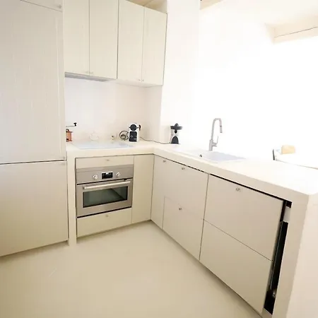 Entierement Renove Pres Du Port La Ciotat